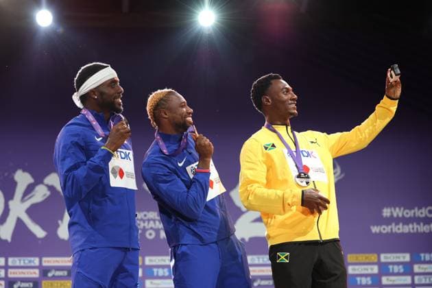 September 20, 2025, Shinjuku, Tokyo, Japan: NOAH LYLES of USA, KENNY BEDNAREK of USA and BRYAN LEVELL of Jamaica celebrate with their Gold, Silver and Bronze Medal in the Men s 200m Medal Ceremony at the Tokyo 2025 World Athletics Championships in Tokyo, Japan Shinjuku Japan - ZUMAc179 20250920_zep_c179_004 Copyright: xMickaelxChavetx
