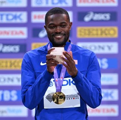 World Athletics Championships Tokyo 2025, Day 8 TOKYO, JAPAN - SEPTEMBER 20: Gold medalist Rai Benjamin of Team United States attends on the podium during the Men s 400 Metres Hurdles medal ceremony on day eight of the World Athletics Championships Tokyo 2025 at National Stadium in Tokyo, Japan on September 20, 2025. Mustafa Yalcin Anadolu Tokyo Japan. Editorial use only. Please get in touch for any other usage.  Copyright: x2025xAnadoluxMustafaxYalcinx