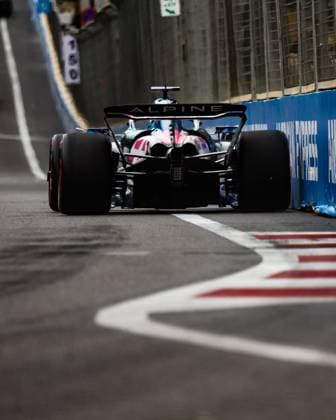 F1 - AZERBAIJAN GRAND PRIX 2025 10 GASLY Pierre (fra), Alpine F1 Team A525, action during the 2025 Formula 1 Qatar Airways Azerbaijan Grand Prix, 17th round of the 2025 FIA Formula One World Championship, WM, Weltmeisterschaft from September 19 to 21, 2025 on the Baku City Circuit, in Baku, Azerbaijan - BakuAzerbaijan  Copyright: xFLORENTxGOODENx