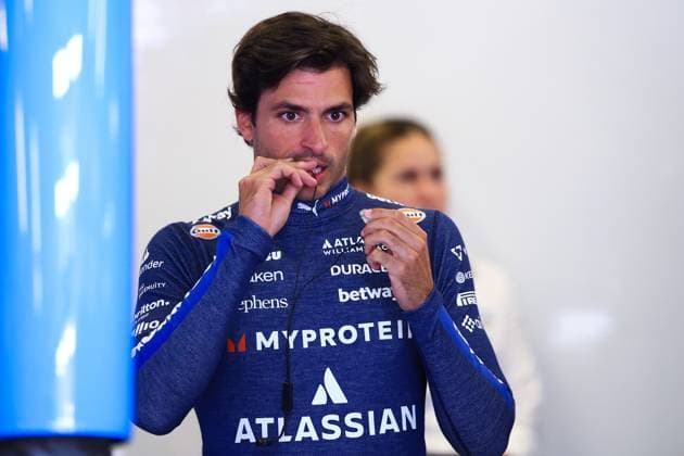 F1 - AZERBAIJAN GRAND PRIX 2025 SAINZ Carlos (spa), Williams Racing FW47, portrait during the 2025 Formula 1 Qatar Airways Azerbaijan Grand Prix, 17th round of the 2025 FIA Formula One World Championship, WM, Weltmeisterschaft from September 19 to 21, 2025 on the Baku City Circuit, in Baku, Azerbaijan - BakuAzerbaijan  Copyright: xEricxAlonsox