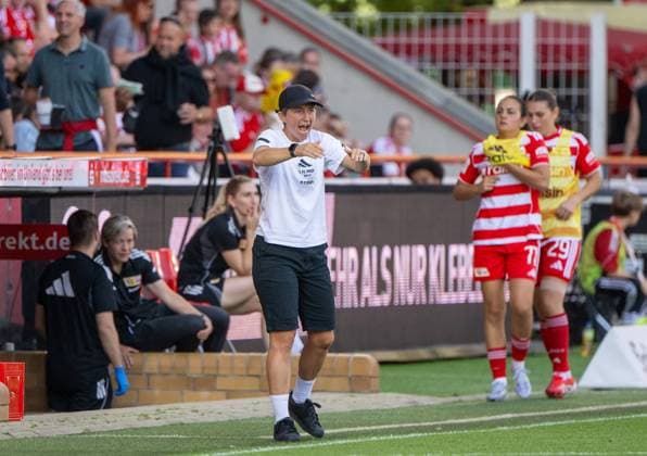 Soccer, Women, Season 2025 2026, Google Pixel Women Bundesliga 3 Matchday , 1 FC Union Berlin SGS Essen, Coach Ailien Poese 1 Women 1 FC Union , 20 09 2025, Copyright: xMatthiasxKochx