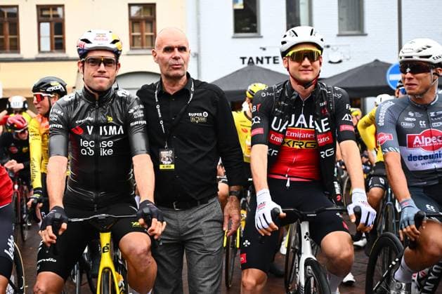 Super 8 Classic 2025 Cycling Race HAACHT, BELGIUM - SEPTEMBER 20 : Van Aert Wout (BEL) of Team Visma - Lease a Bike Van Petegem Peter, Wellens Tim (BEL) of UAE Team Emirates - XRG and Philipsen Jasper (BEL) of Alpecin-Deceuninck during the 27th edition of Super 8 Classic an UCI ProSeries 1.Pro one day cycling road race for Men Elite of 198.9 km with start in Brakel and finish in Haacht on September 20, 2025 in Haacht, Belgium, 20 09 2025 ( Motordriver Rodrique Verfaillie - Haacht Belgium  Copyright: xGvgx
