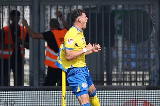 Braunschweig vs Elversberg, 2 BL Braunschweig, 20 09 2025, FOOTBALL Eintracht Braunschweig vs SV Elversberg, 2 BL, Season 2025 26 Erencan Yardimici Eintracht Braunschweig celebrates after his goal to make it 1 1 Braunschweig
