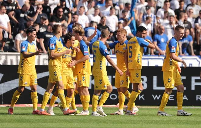 Filip Bilbija cheers after 0 1 with teammates Joy Emotion Cheering Sport Soccer Football DFL 2 Bundesliga Men 6 Matchday Season 2025 2026 20 09 2025 Hertha BSC Berlin vs SC Paderborn SCP DFL regulations prohibit any use of photographs as image sequences and or quasi video