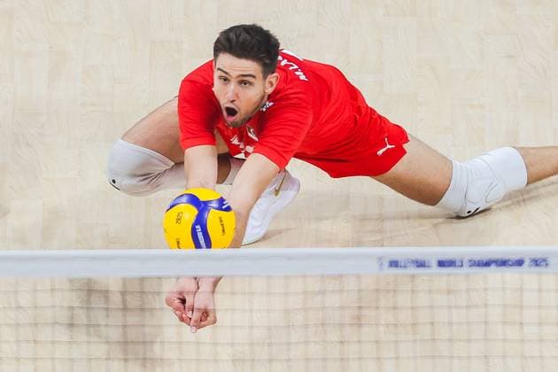 (250920) -- PASAY CITY, Sept. 20, 2025 -- Mirza Lagumdzija of T¨¹rkiye competes during the round of 16 match between T¨¹rkiye and the Netherlands at the FIVB Men s World Championship, WM, Weltmeisterschaft 2025 in Pasay City, the Philippines, on Sept. 20, 2025. ) (SP)THE PHILIPPINES-PASAY CITY-VOLLEYBALL-FIVB MEN S WORLD CHAMPIONSHIP 2025-TUR VS NLD RouellexUmali 