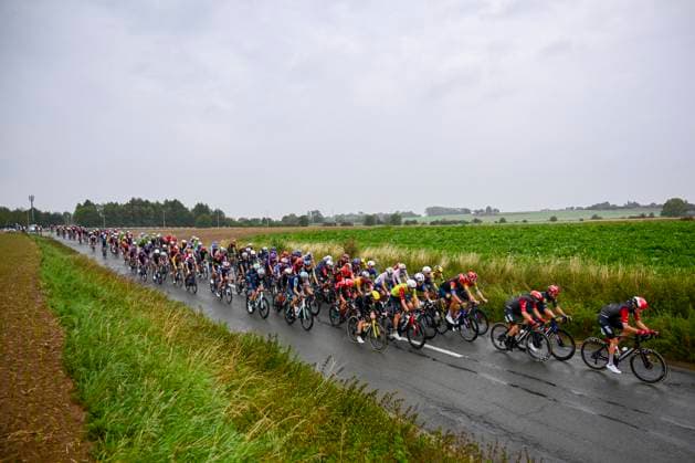 Super 8 Classic 2025 Cycling Race HAACHT, BELGIUM - SEPTEMBER 20 : Peloton during the 27th edition of Super 8 Classic an UCI ProSeries 1.Pro one day cycling road race for Men Elite of 198.9 km with start in Brakel and finish in Haacht on September 20, 2025 in Haacht, Belgium, 20 09 2025 ( Motordriver Rodrique Verfaillie - Haacht Belgium  Copyright: xGvgx