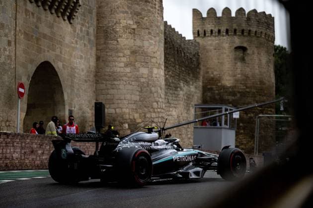 F1 - AZERBAIJAN GRAND PRIX 2025 12 KIMI ANTONELLI Andrea (ita), Mercedes AMG F1 Team W16, action during the 2025 Formula 1 Qatar Airways Azerbaijan Grand Prix, 17th round of the 2025 FIA Formula One World Championship, WM, Weltmeisterschaft from September 19 to 21, 2025 on the Baku City Circuit, in Baku, Azerbaijan - BakuAzerbaijan  Copyright: xALBERTOxVIMERCATIx