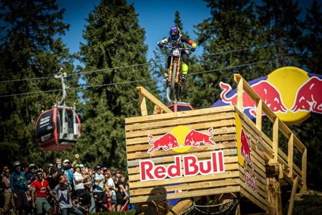 Whoop UCI Mountainbikeworldcup Downhill Lenzerheide HOFFMANN Nina SANTA CRUZ SYNDICATEat Whoop UCI Mountainbikeworldcup Downhill Lenzerheide, 20 09 2025,in Lenzerheide,SUI Photo Sebastian Sternemannat Whoop UCI Mountainbikeworldcup Downhill Lenzerheide, 20 09 2025,in Lenzerheide,SUI Photo Sebastian Sternemann
