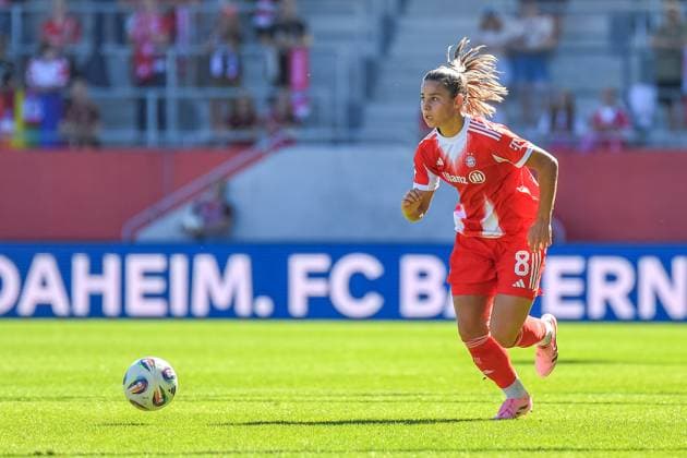 Lena Oberdorf 8 Bayern in action at the Google Pixel Womens Bundesliga match FC Bayern Munich FC Carl Zeiss Jena on 20 09 2025 Munich FC Bayern Campus Bayern Germany