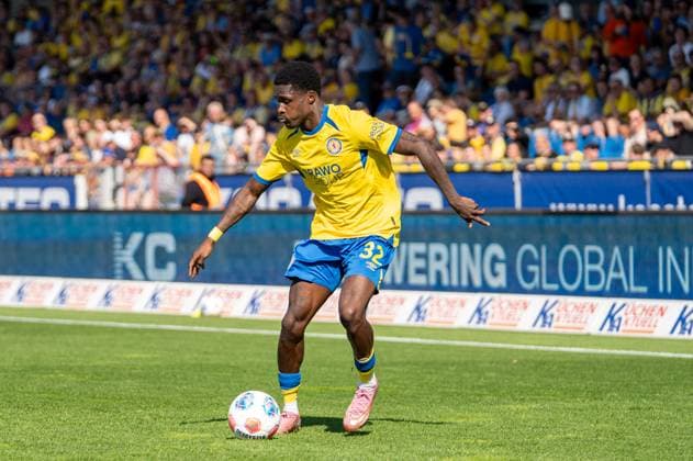 Germany Soccer 2 Bundesliga, 6 Matchday 2025 2026, Eintracht Braunschweig SV Elversberg on 20 09 2025 in Braunschweig Eintracht Stadion Christian Joe Conteh Eintracht Braunschweig 32 Copyright: xSvenxHeidmannx