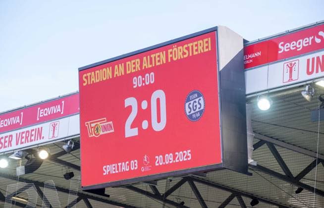 Soccer, Women, Season 2025 2026, Google Pixel Women Bundesliga 3 Matchday , 1 FC Union Berlin SGS Essen, Scoreboard with 2 0 final score, 20 09 2025, Copyright: xMatthiasxKochx