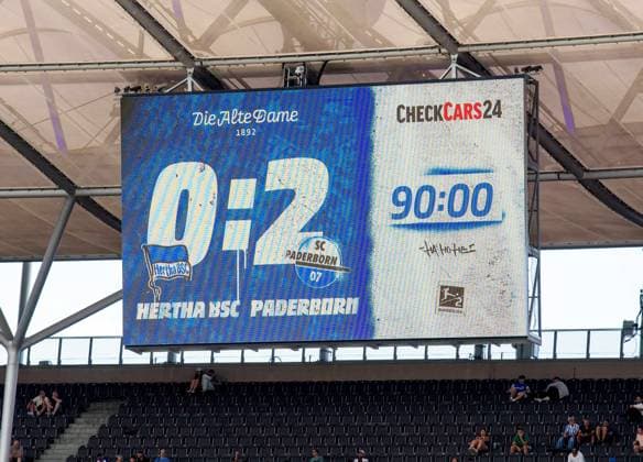 Soccer, Men, Season 2025 2026, 2 Bundesliga 6 Matchday , Hertha BSC SC Paderborn, Scoreboard with 0 2 Final Score, 20 09 2025, Copyright: xSebastianxRäppold MatthiasxKochx