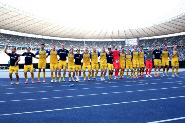 DEU, DFL, 2 FBL, Hertha BSC vs Paderborn, 20 09 2025, Berliner Olympiastadion, Berlin, DEU, DFL, 2 FBL, Hertha BSC vs Paderborn, im Bild Paderborner Spieler DFL regulations prohibit any use of Photographs as image sequences and or quasi video nordphotoxGmbHx xEngler nph00076