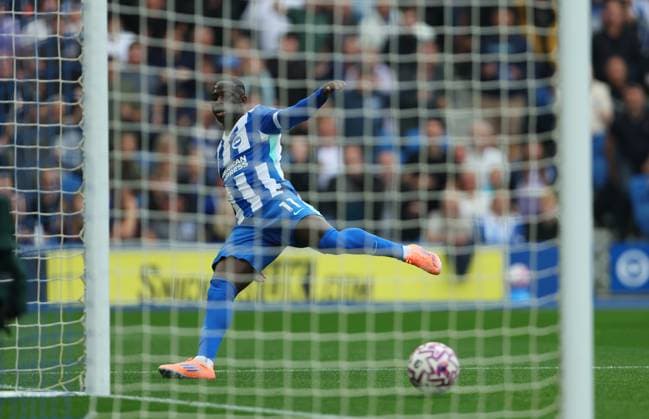 Football - 2025 2026 Premier League - Brighton & Hove Albion vs Tottenham Hotspur - Amex Stadium - Saturday 20th September 2025 Yankuba Minteh of Brighton rounds Guglielmo Vicario of Tottenham Hotspur to slot into an empty net to score during the Premier League match at the Amex Stadium COLORSPORT Shaun Boggust 