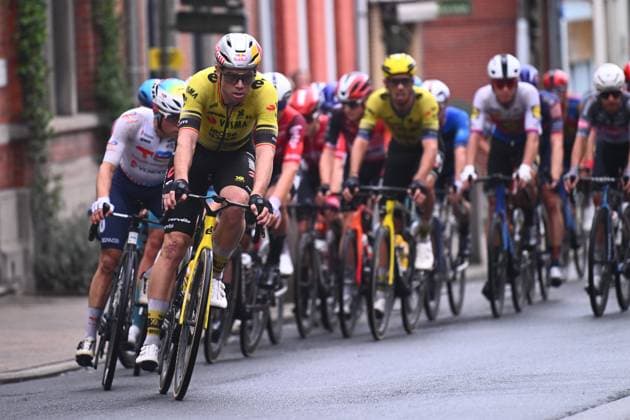 Super 8 Classic 2025 Cycling Race HAACHT, BELGIUM - SEPTEMBER 20 : Van Aert Wout (BEL) of Team Visma - Lease a Bike during the 27th edition of Super 8 Classic an UCI ProSeries 1.Pro one day cycling road race for Men Elite of 198.9 km with start in Brakel and finish in Haacht on September 20, 2025 in Haacht, Belgium, 20 09 2025 ( Motordriver Rodrique Verfaillie - Haacht Belgium  Copyright: xGvgx