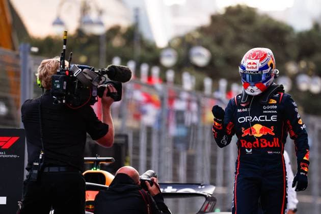F1 - AZERBAIJAN GRAND PRIX 2025 Pole position VERSTAPPEN Max (ned), Red Bull Racing RB21, portrait during the 2025 Formula 1 Qatar Airways Azerbaijan Grand Prix, 17th round of the 2025 FIA Formula One World Championship, WM, Weltmeisterschaft from September 19 to 21, 2025 on the Baku City Circuit, in Baku, Azerbaijan -  Copyright: xFLORENTxGOODENx