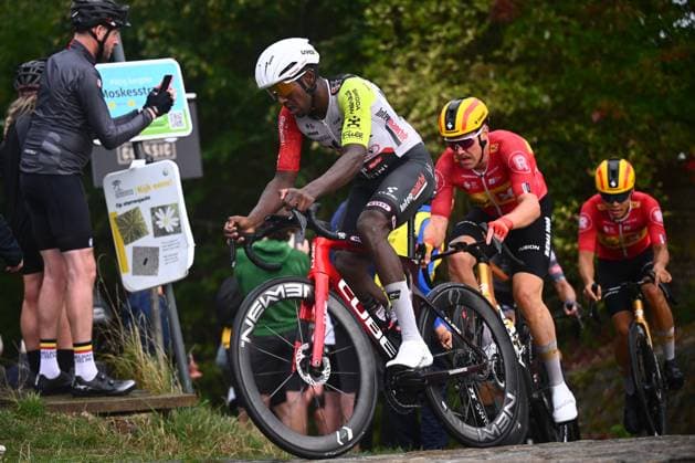 Super 8 Classic 2025 Cycling Race HAACHT, BELGIUM - SEPTEMBER 20 : Girmay Biniam (ERI) of Intermarche - Wanty during the 27th edition of Super 8 Classic an UCI ProSeries 1.Pro one day cycling road race for Men Elite of 198.9 km with start in Brakel and finish in Haacht on September 20, 2025 in Haacht, Belgium, 20 09 2025 ( Motordriver Rodrique Verfaillie - Haacht Belgium  Copyright: xGvgx