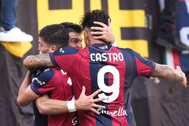 Bologna s Riccardo Orsolini celebrates after scoring the 2-1 goal for his team during the Serie A soccer match between Bologna and Genoa at the Renato Dall™Ara Stadium in Bologna, north Italy - Saturday, September 20, 2025 -  Copyright: xMassimoxPaolone LaPressex