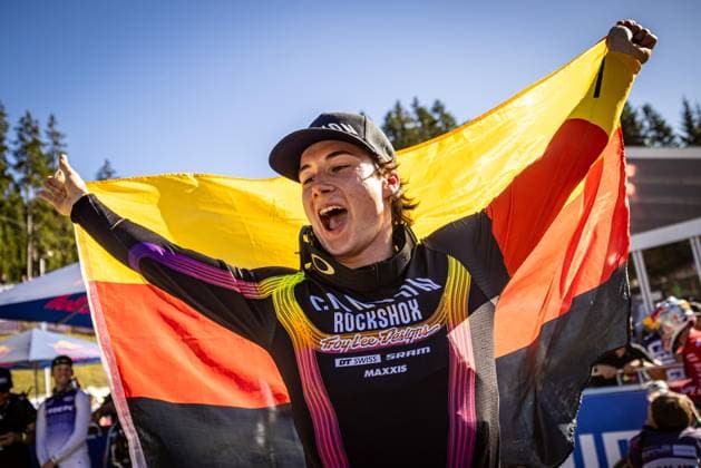 Whoop UCI Mountainbikeworldcup Downhill Lenzerheide KIEFER Henri * CANYON CLLCTV FACTORY TEAMat Whoop UCI Mountainbikeworldcup Downhill Lenzerheide, 20.09.2025,in Lenzerheide,SUI Foto: Sebastian Sternemann *** Whoop UCI Mountainbikeworldcup Downhill Lenzerheide KIEFER Henri CANYON CLLCTV FACTORY TEAMat Whoop UCI Mountainbikeworldcup Downhill Lenzerheide, 20 09 2025,in Lenzerheide,SUI Photo Sebastian Sternemann