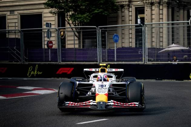 F1 - AZERBAIJAN GRAND PRIX 2025 30 LAWSON Liam (nzl), Visa Cash App RB F1 Team VCARB02, action during the 2025 Formula 1 Qatar Airways Azerbaijan Grand Prix, 17th round of the 2025 FIA Formula One World Championship, WM, Weltmeisterschaft from September 19 to 21, 2025 on the Baku City Circuit, in Baku, Azerbaijan - BakuAzerbaijan  Copyright: xALBERTOxVIMERCATIx