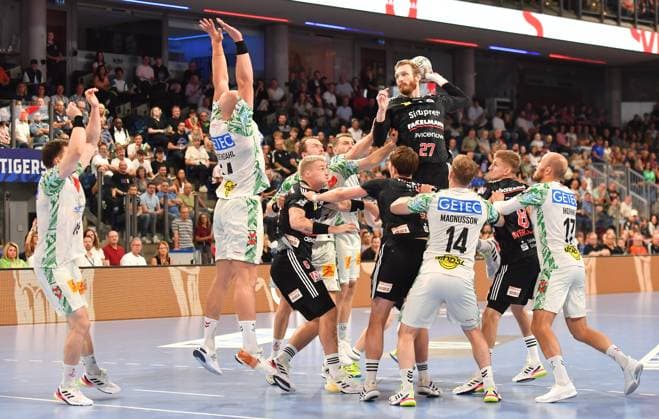 20 09 2025 Handball 1 Bundesliga DAIKIN HBL Season 2024 2025 5 Matchday HC Erlangen Metropolregion Nürnberg HCE SC Magdeburg OGo xogox Antonio Metzner 27, HC Erlangen HCE