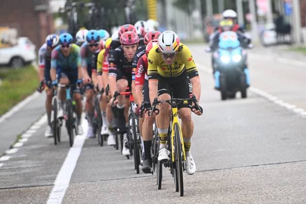 Super 8 Classic 2025 Cycling Race HAACHT, BELGIUM - SEPTEMBER 20 : Van Aert Wout (BEL) of Team Visma - Lease a Bike during the 27th edition of Super 8 Classic an UCI ProSeries 1.Pro one day cycling road race for Men Elite of 198.9 km with start in Brakel and finish in Haacht on September 20, 2025 in Haacht, Belgium, 20 09 2025 ( Motordriver Rodrique Verfaillie - Haacht Belgium  Copyright: xGvgx