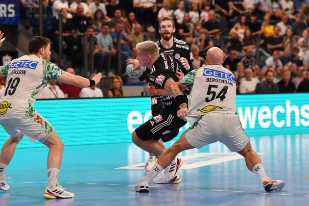 20 09 2025 Handball 1 Bundesliga DAIKIN HBL Season 2024 2025 5 Matchday HC Erlangen Metropolregion Nürnberg HCE SC Magdeburg OGo xogox Elvar Örn Jonsson 19, SC Magdeburg Marek Nissen 6, HC Erlangen HCE Oscar Bergendahl 54, SC Magdeburg