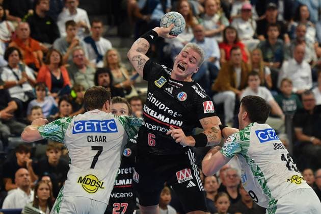 20 09 2025 Handball 1 Bundesliga DAIKIN HBL Season 2024 2025 5 Matchday HC Erlangen Metropolregion Nürnberg HCE SC Magdeburg OGo xogox Felix Claar 7, SC Magdeburg Marek Nissen 6, HC Erlangen HCE Elvar Örn Jonsson 19, SC Magdeburg