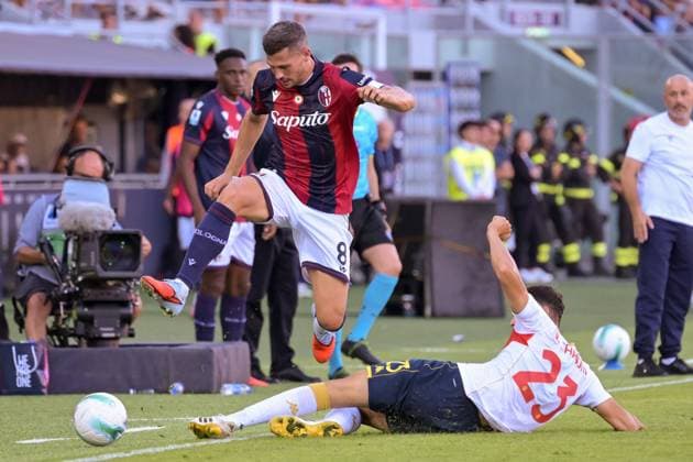 CALCIO - Serie A - Bologna FC vs Genoa CFC Bologna s Remo Freuler portrait in action during Bologna FC vs Genoa CFC, Italian soccer Serie A match in Bologna, Italy, September 20 2025 Bologna Italy  Copyright: xIPAxSport ABACAx