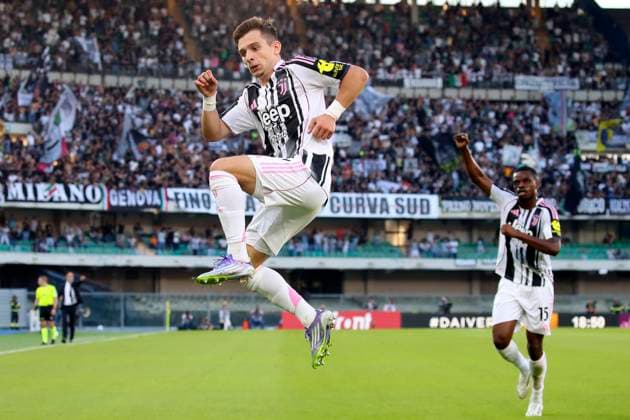 )Juventus™ Francisco Conceicao celebration goal 0-1 during the Serie A soccer match between Hellas Verona and Juventus at the Bentegodi Stadium in Verona, north west Italy - Saturday, September 20, 2025. - Soccer .  Copyright: xPaolaxGarbuio Lapressex