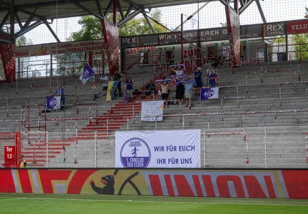 Soccer, Women, Season 2025 2026, Google Pixel Women Bundesliga 3 Matchday , 1 FC Union Berlin SGS Essen, Guest Block, Fans of Essen, 20 09 2025, Copyright: xMatthiasxKochx
