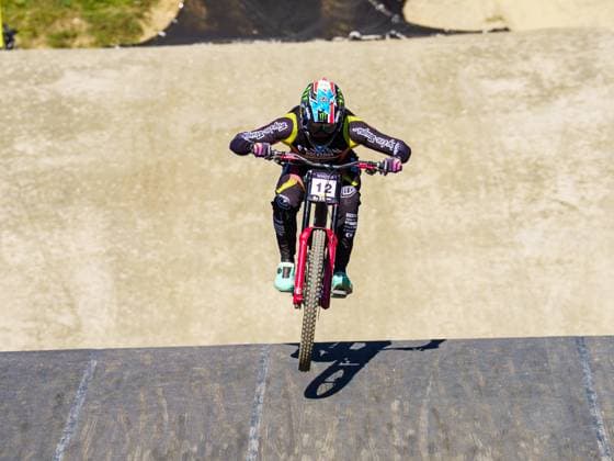 Men Lenzerheide Downhill Race Of The UCI Mountain Bike World Series SHAW Luca of the CANYON CLLCTV FACTORY TEAM participates in the Men Lenzerheide Downhill race of the UCI Mountain Bike World Series at Lenzerheide Downhill, in Lenzerheide, Switzerland, on September 20, 2025. Lenzerheide Switzerland  Copyright: xFabioxAvernax originalFilename:averna-menlenze250920_npGKd.jpg