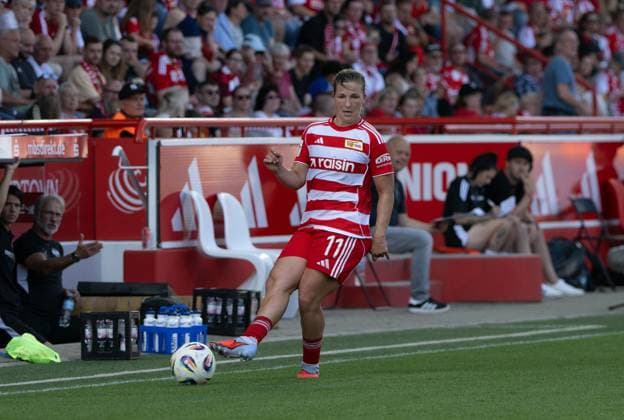 Soccer, Women, Season 2025 2026, Google Pixel Women Bundesliga 3 Matchday , 1 FC Union Berlin SGS Essen 2 0 , Dina Orschmann 1 Women 1 FC Union , 20 09 2025, Copyright: xMatthiasxKochx