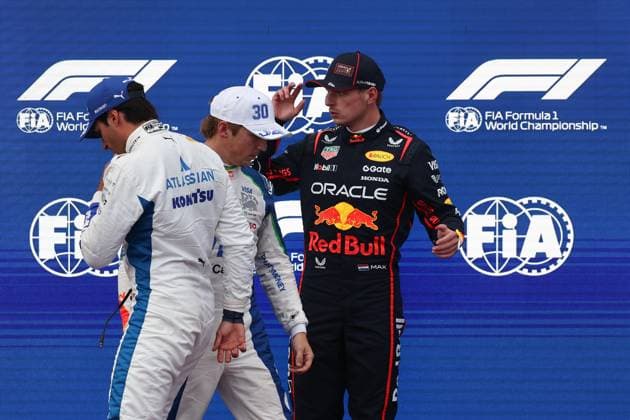 F1 Grand Prix Of Azerbaijan 2025 Qualifying Carlos Sainz of Williams, Liam Lawson of Racing Bulls and Max Verstappen of Red Bull Racing after the qualifying ahead of the Formula 1 Grand Prix of Azerbaijan at Baku City Circuit in Baku, Azerbaijan on September 20, 2025. Baku Azerbaijan  Copyright: xJakubxPorzyckix originalFilename:porzycki-f1grandp250920_np526.jpg