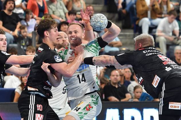 20 09 2025 Handball 1 Bundesliga DAIKIN HBL Season 2024 2025 5 Matchday HC Erlangen Metropolregion Nürnberg HCE SC Magdeburg OGo xogox Florian Scheerer 10, HC Erlangen HCE Omar Ingi Magnusson 14, SC Magdeburg Marek Nissen 6, HC Erlangen HCE