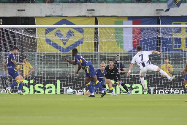 CALCIO - Serie A - Hellas Verona FC vs Juventus FC Francisco Conceicao of Juventus FC scores a goal during Hellas Verona FC vs Juventus FC, 4Â° Serie A Enilive 2025-26 game at Marcantonio Bentegodi stadium in Verona (VR), Italy, on September 20, 2025. Verona Italy  Copyright: xIPAxSport ABACAx