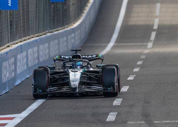 FORMULE 1 : Grand Prix Azerbaidjan - Bakou - 20 09 2025 63 George Russell (GBR) Mercedes AMG Petronas (DEU) Mercedes-AMG W16 E Mercedes, during the 2025 Formula 1 Azerbaijan Grand Prix, round 17 of the 2025 Formula 1 World Championship, WM, Weltmeisterschaft which takes place from September 19th to 21st 2025 at the Baku City Circuit, Azerbaijan (AZ)  Copyright: xIANxBUNDEYx xMPSxAGENCYx x