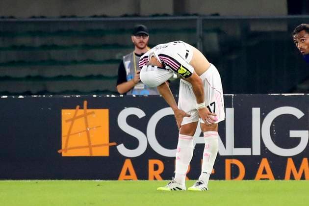 Juventus delusion in the end , during the Serie A soccer match between Hellas Verona and Juventus at the Bentegodi Stadium in Verona, north west Italy - Saturday, September 20, 2025. - Soccer .  Copyright: xPaolaxGarbuio Lapressex