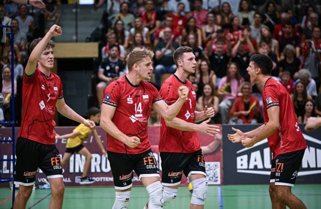 Volleyball 2 Bundesliga season 2025 2026 TV Rottenburg L E Volleys Leipzig 20 09 2025 TEAM CELEBRATION TV Rottenburg Dominik Marjanovic, Timon Schippmann, Niklas Lichtenauer and Milan Kvrzic from left to right