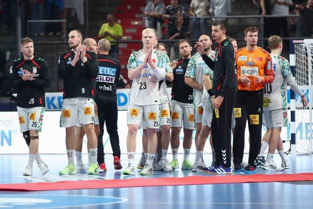 20 09 2025, xgox, Handball Daikin HBL, HC Erlangen SC Magdeburg emspor, v l Magdeburg disappointed, looks disappointed, disappointed Nuremberg