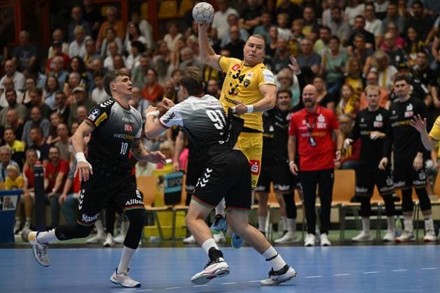 Germany, Handball, 2 Bundesliga, 4 Matchday, 2025 2026, HSG Krefeld Niederrhein vs TuSEM Essen, 20 09 2025, Glockenspitzhalle, Krefeld, Germany, Jörn Persson HSG Krefeld Niederrhein, 34 Copyright: xMarkusxVerwimpx