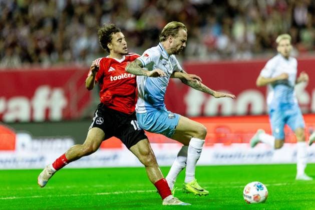 Football, Season 2025 2026, 2 Bundesliga, Max Morlock Stadion, Matchday 6, 1 FC Nürnberg VfL Bochum, 20 09 2025 20 09 2025, Football, Season 2025 2026, 2 Bundesliga, Max Morlock Stadion, Matchday 6, 1 FC Nürnberg VfL Bochum, f l 18 Rafael Lubach 1 FC Nürnberg , 7 Kevin Vogt VfL Bochum Photo Lucca Fundel Nürnberg Max Morlock Stadion Bayern Germany
