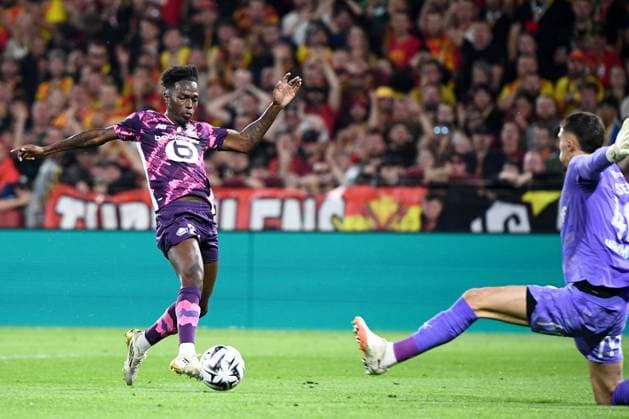 RC Lens v LOSC Lille - Ligue 1 McDonald s 2025 2026 27 Felix CORREIA (losc) during the Ligue 1 McDonald s match between Lens and Lille at Stade Bollaert-Delelis on September 20, 2025 in Lens, France. Lens France  Copyright: xFEPx 776348137