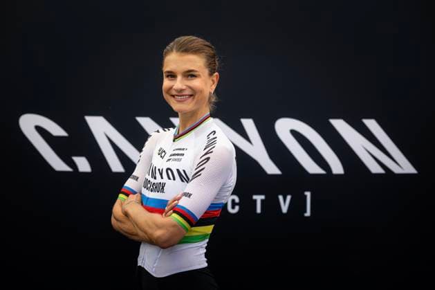 Jenny Rissveds of Sweden poses for photographer during the UCI Mountain Bike World Cup in Lenzerheide, Switzerland, September 20, 2025. (CTKxPhoto MichalxCerveny) CTKPhotoF202509200349501  CTKPhotoF202509200349501