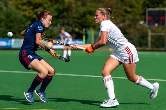 Field Hockey, Bremer HC vs Düsseldorfer HC 0 2, Women 1 Bundesliga, Season 2025 26 21 06 25 , Bremen, Germany, 1 Bundesliga Women Hockey Photo by Axel Kaste In attack Lena Frerichs, 5 Bremer HC, Midfield Bremen Bremer Hockey Club e V Freie Hansestadt Bremen Germany BHC Damen - DHC 20.09.25 LR-6964