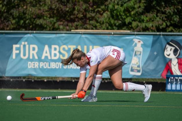 Field Hockey, Bremer HC vs Düsseldorfer HC 0 2, Women 1 Bundesliga, Season 2025 26 21 06 25 , Bremen, Germany, 1 Bundesliga Women Hockey Photo by Axel Kaste Lena Frerichs, 5 Bremer HC, Midfield Bremen Bremer Hockey Club e V Freie Hansestadt Bremen Germany BHC Damen - DHC 20.09.25 LR-0207