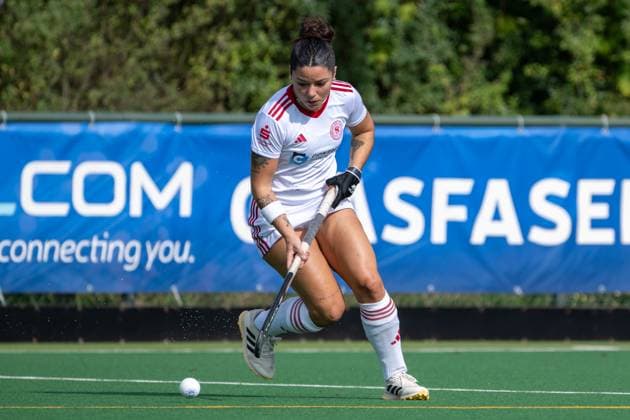 Field Hockey, Bremer HC vs Düsseldorfer HC 0 2, Women 1 Bundesliga, Season 2025 26 21 06 25 , Bremen, Germany, 1 Bundesliga Women Hockey Photo by Axel Kaste Delfina Granatto, 9 Bremer HC, Sturm Bremen Bremer Hockey Club e V Freie Hansestadt Bremen Germany BHC Damen - DHC 20.09.25 LR-0191