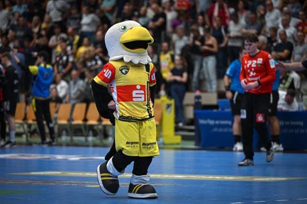 Germany, Handball, 2 Bundesliga, 4 Matchday, 2025 2026, HSG Krefeld Niederrhein vs TuSEM Essen, 20 09 2025, Glockenspitzhalle, Krefeld, Germany, Mascot Eddie HSG Krefeld Niederrhein Copyright: xMarkusxVerwimpx