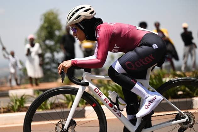 2025 UCI Road World Championships Picture by Chris Auld SWpix.com - 21 09 2025 - Cycling - 2025 UCI Road World Championships - BK Arena to Kigali Convention Centre, Kigali, Rwanda - Women Elite Individual Time Trial (ITT) - Kholoud Al-Kuwari (Qatar) Copyright: x xSWpix.comx(t axPhotographyxHubxLtd)xChrisxAuld SWpix.comx SWP-3030-4885