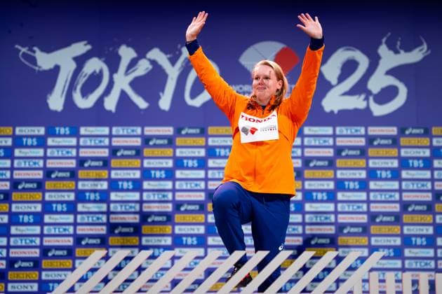 2025-09-21 World Athletics Championships Tokyo 2025 - Day 9 TOKYO, JAPAN - SEPTEMBER 21: Jessica Schilder of the Netherlands during the podium ceremony after competing during the Women s Shot Put on day nine of the World Athletics Championships Tokyo 2025 at National Stadium on September 21, 2025 in Tokyo, Japan. (Photo by Joris Verwijst BSR Agency) Tokyo Japan Content not available for redistribution in The Netherlands directly or indirectly through any third parties. Copyright: xBSRxAgencyx